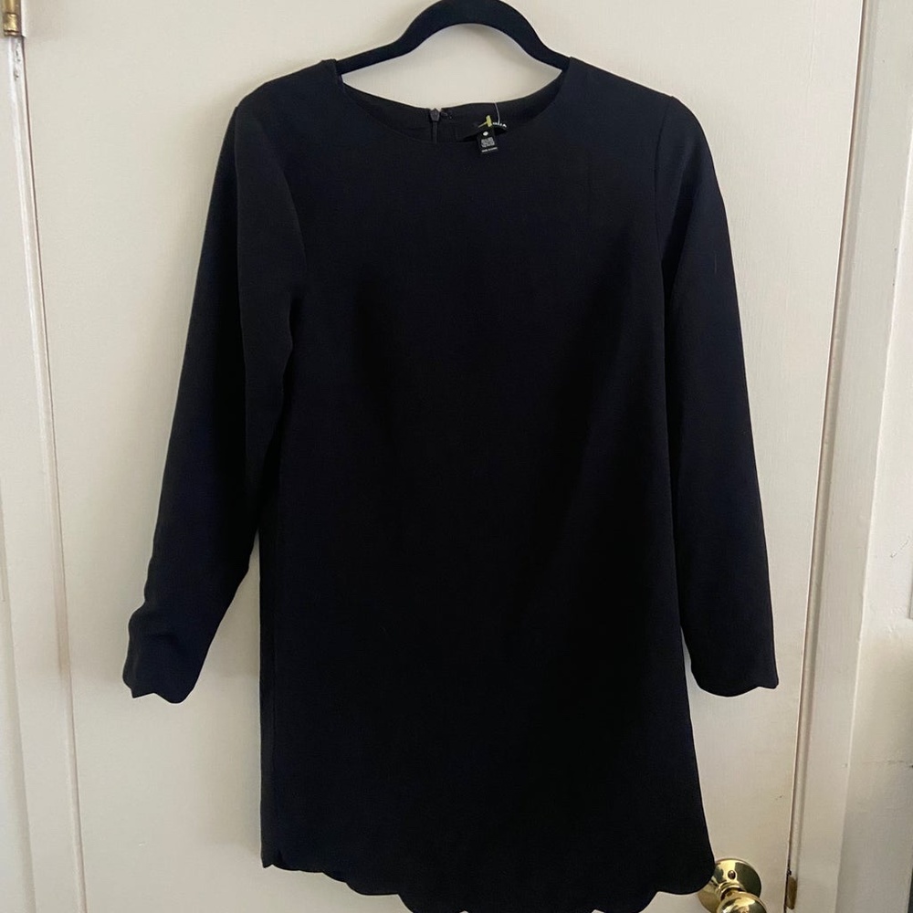 NWT Black Scallop Hem Aqua dress